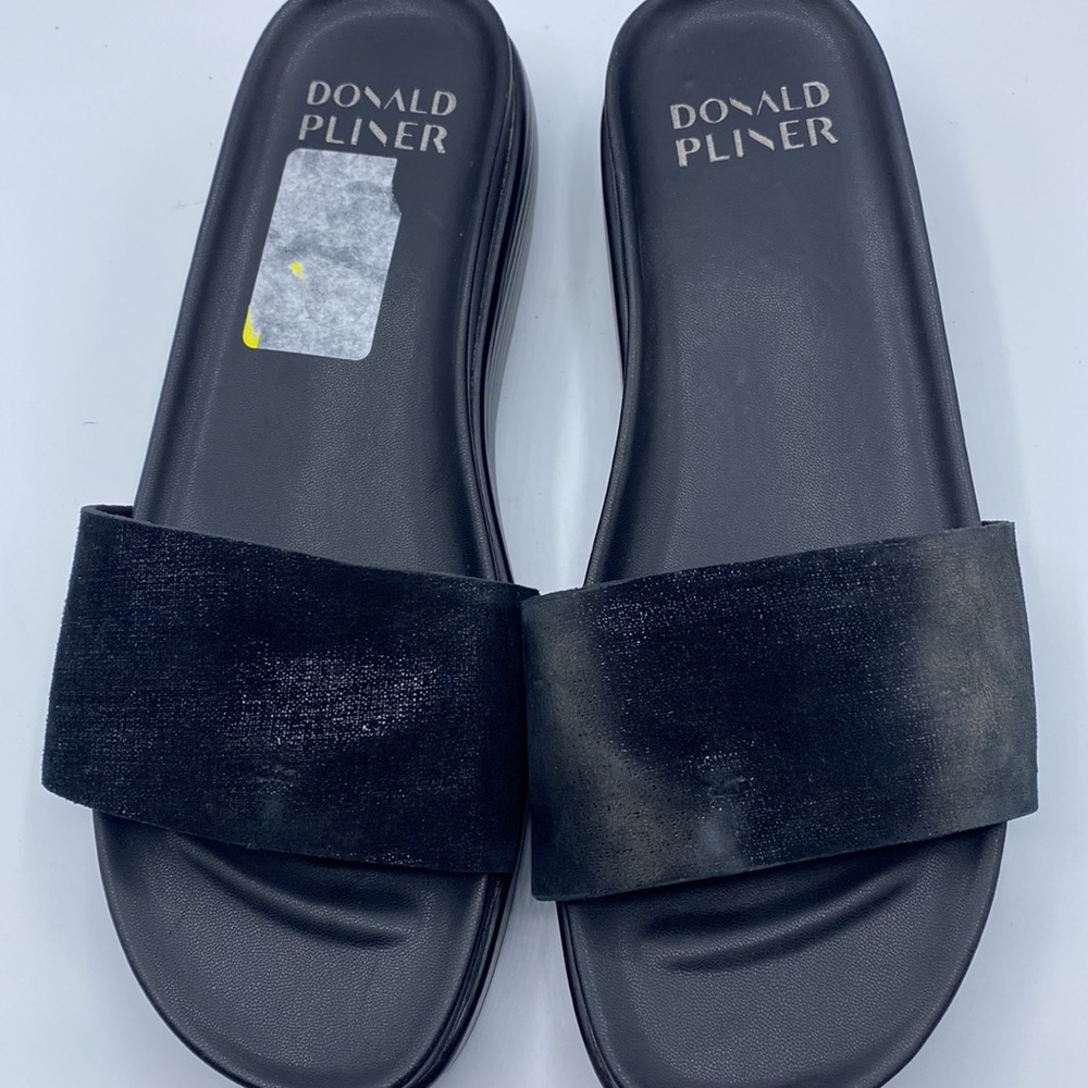 Donald J. Pliner Black Sandals - Picture 6 of 8
